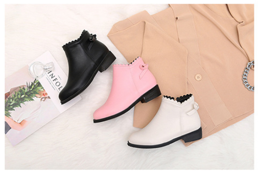 รองเท้าบู๊ทสั้น สีขาว ซิปข้าง ประดับโบว์ด้านหลัง น่ารัก Size 32-48