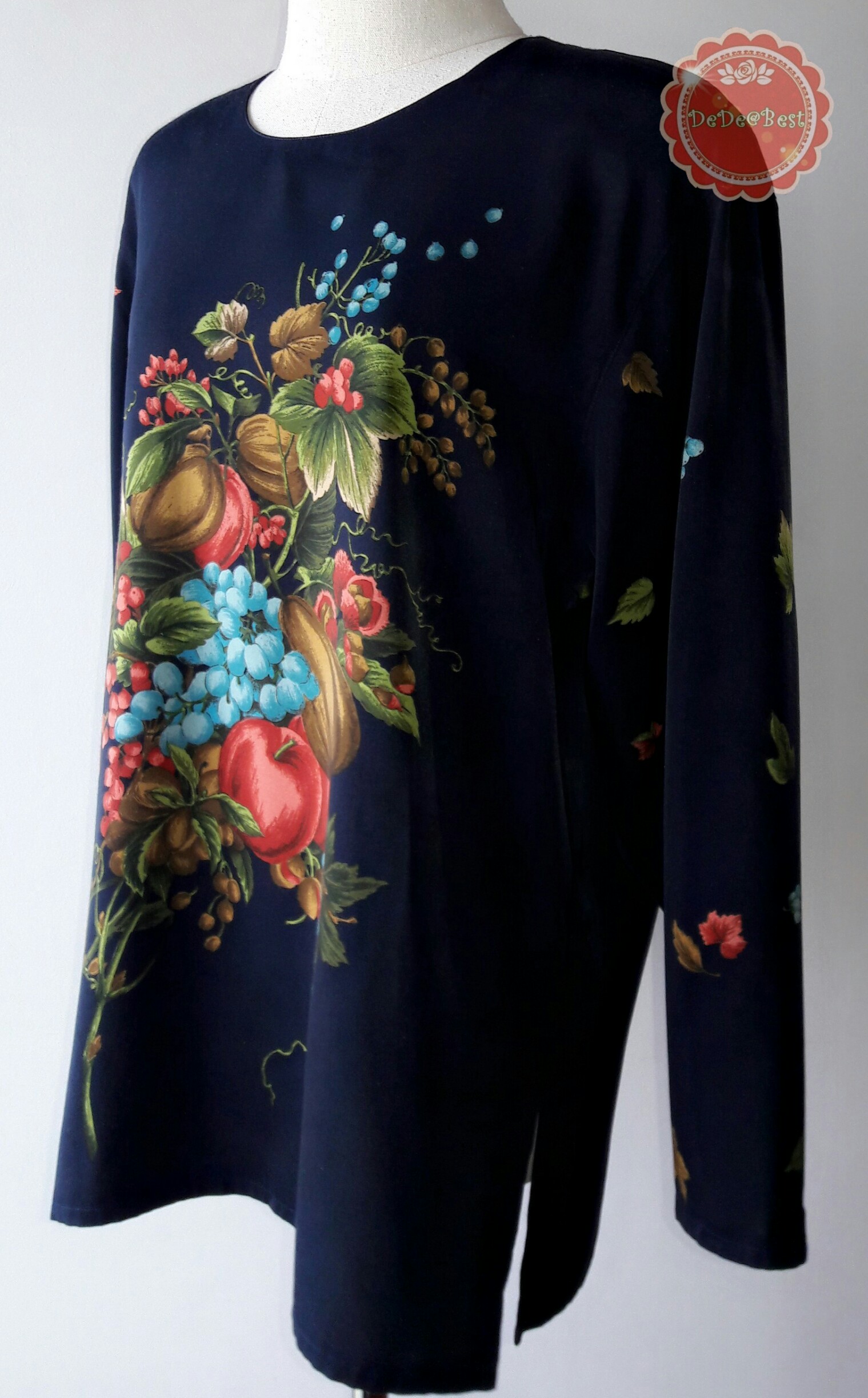 ขายแล้วค่ะT120:Vintage top เสื้อวินเทจสีดำลายผลไม้❤