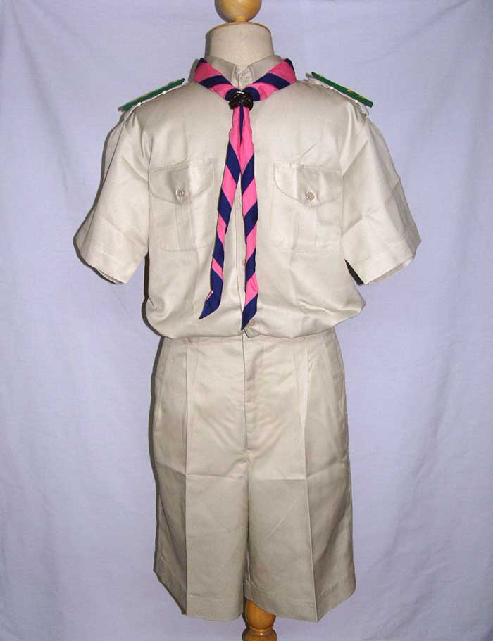 ชุดลูกเสือครูชาย สีกากีอ่อน