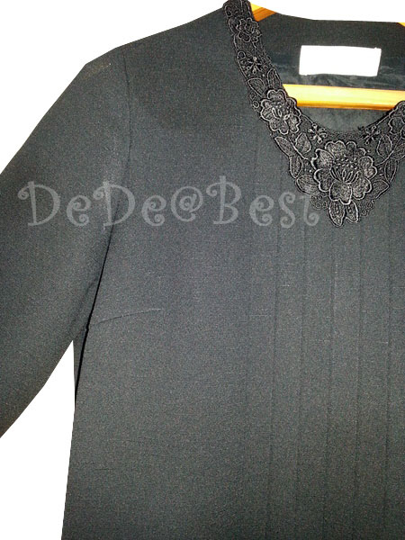 ขายแล้วค่ะ D35:Vintage dress สีดำตีเกล็ดด้านหน้าและติดลูกไม้ที่คอเสื้อ❤