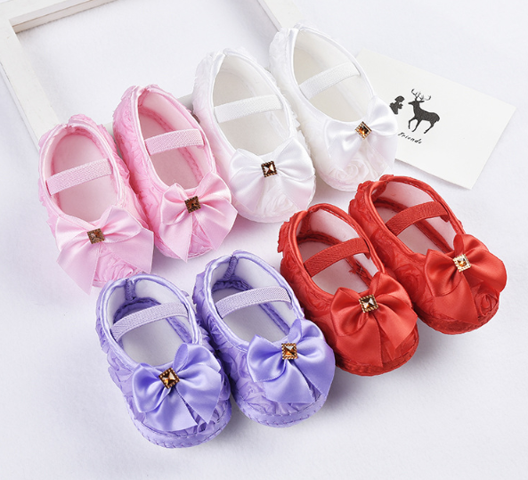 รองเท้าเด็กอ่อน สีม่วง ลายดอกกุหลาบ ประดับโบว์ตรงกลาง