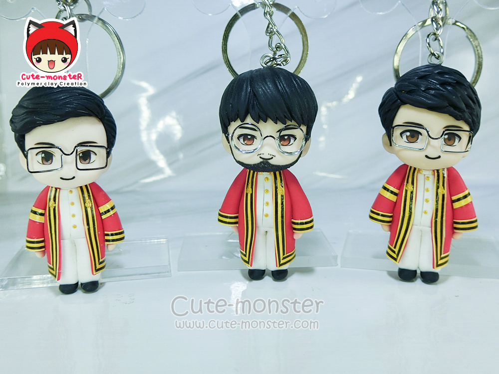 ตุ๊กตาครุยพระจอมเกล้่า ของขวัญรับปริญญา