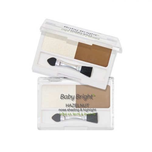 Karmart Baby Bright Hazelnut Nose Shading & Highlight คาร์มาร์ท เบบี้ไบรท์ ฮาเซลนัท โนส เฉดดิ้ง แอนด์ ไลท์ แต่งจมูกพุ่งเรียวแบบสาวเกาหลี จับคู่เฉดดิ้งสีน้ำตาลธรรมชาติและไฮไลท์สีครีมขาวจากฮาเซลนัทไว้ในตลับเดียว เพื่อใช้สร้างสันจมูกโด่งเป็นทรงหยดน้ำในพริบตา