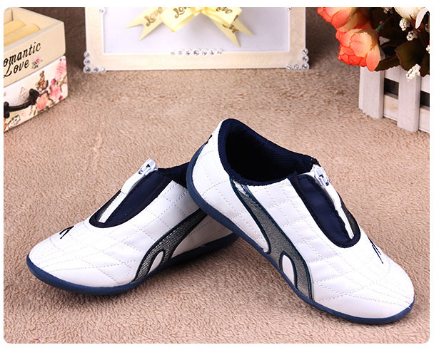 รองเท้ากีฬาเด็ก ทรงเท่ สีกรมขาว Size 21-33