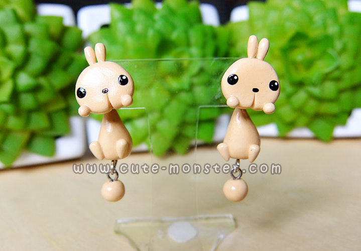 ต่างหูดินปั้น กระต่ายคาราเมล Bunny caramel Earrings
