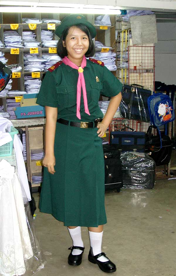 ชุดเนตรนารี สามัญ-สามัญรุ่นใหญ่ (ราคาตาม size)