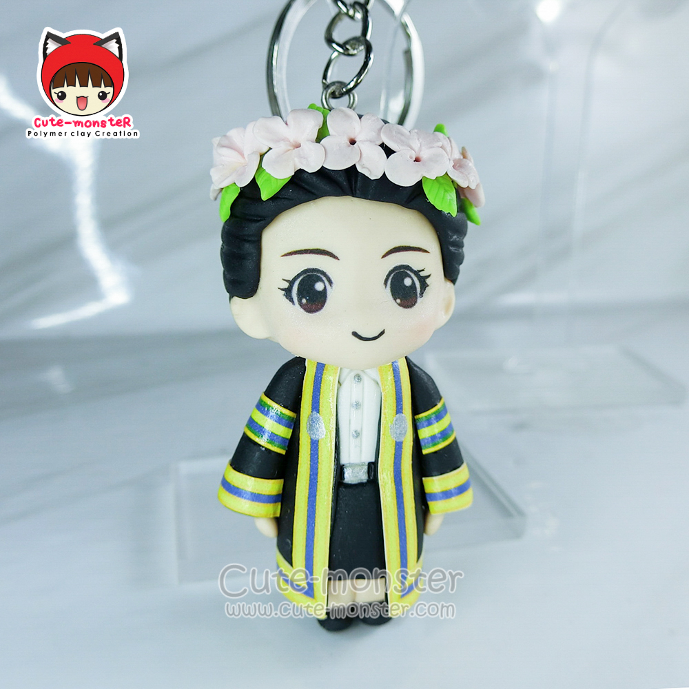 โมเดลใส่ชุดครุย ม.รามคำแหง