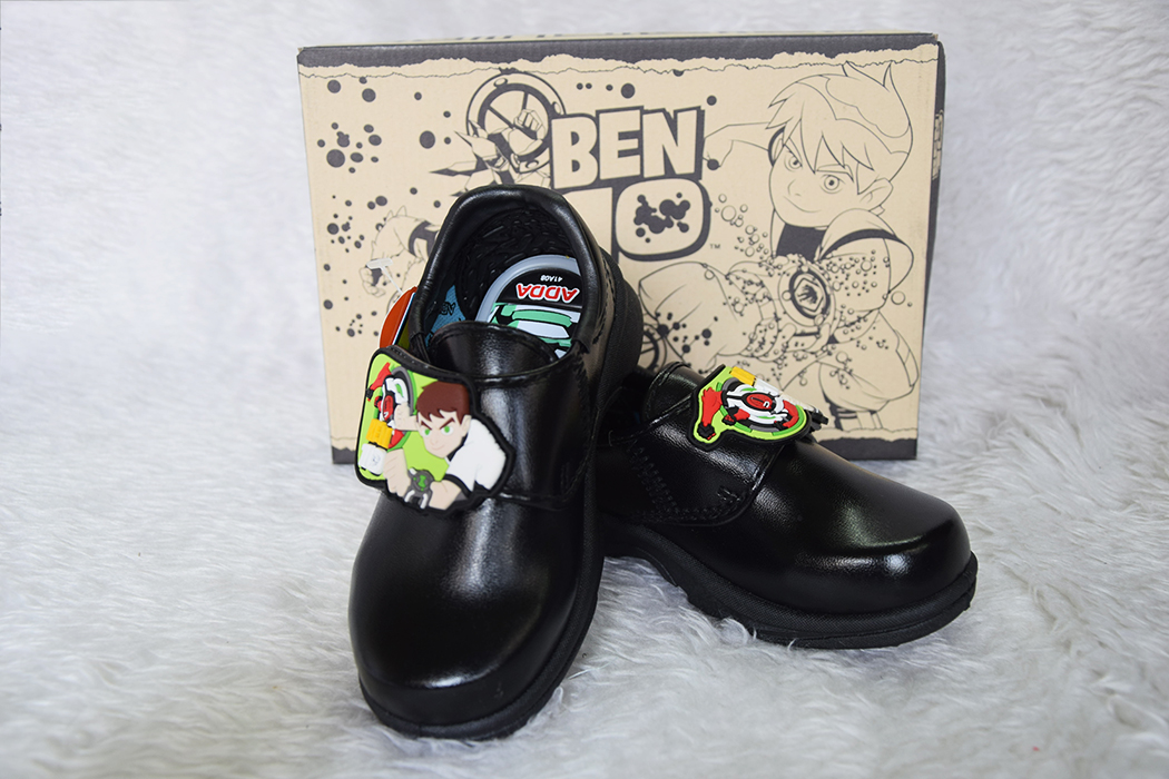 รองเท้านักเรียน Ben10 แบบเมจิกเทป