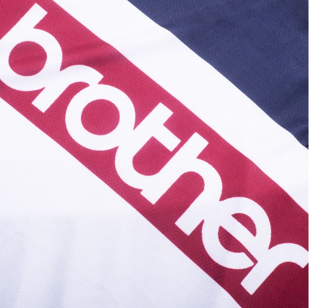 เสื้อเรทโรย้อนยุคแมนเชสเตอร์ ซิตี้ 1998 Away Polyester ของแท้