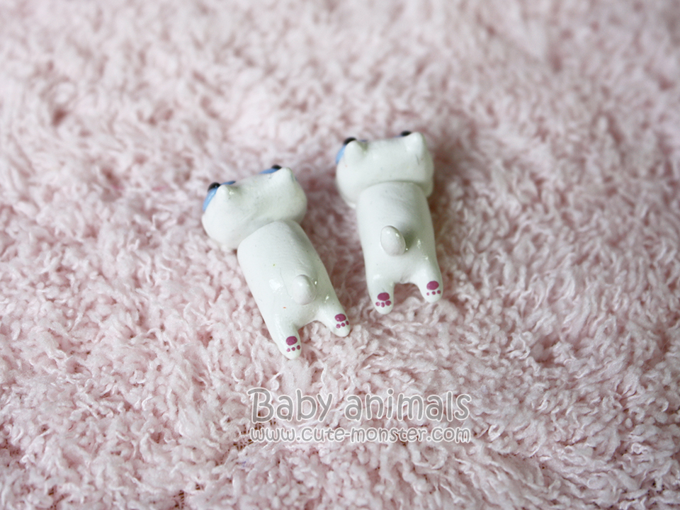 ต่างหูแมวขาว Baby white cat