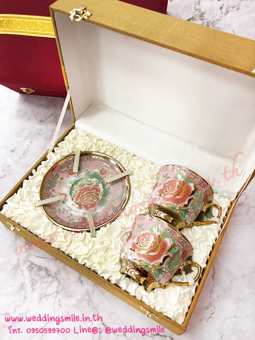 ของรับไหว้, ของรับไหว้ผู้ใหญ่, ของรับไหว้ผู้ใหญ่งานแต่งงาน, ของรับไหว้พ่อแม่, ของรับไหว่งานแต่งงาน, ของรับไหว้แจกผู้ใหญ่, ชุดแก้วกาแฟแจกงานแต่งงาน, ชุดแก้วกาแฟแจกผู้ใหญ่, ชุดแก้วกาแฟใส่กล่อง, ชุดแก้วกาแฟใส่กล่องผ้าไหม, ของรับไหว้งานแต่งดูดี, แก้วและจานรองแก้วแจกงานแต่งงาน