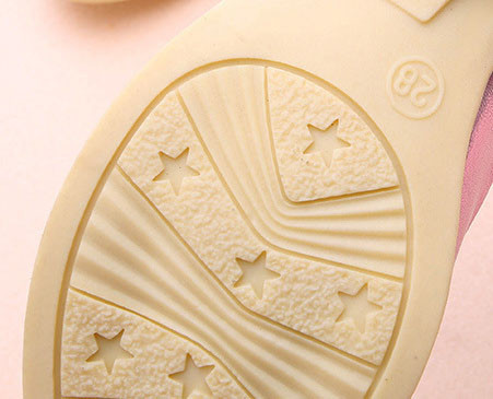 รองเท้าคัชชูเด็กหญิงสีทอง ประดับโบว์เพชร