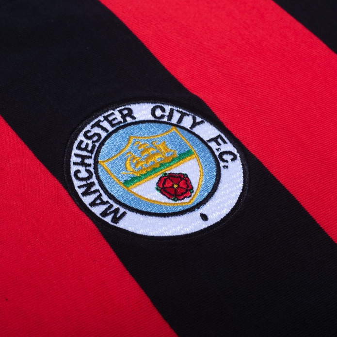เสื้อเรทโรย้อนยุคแมนเชสเตอร์ ซิตี้ 1972 Away Retro Football ของแท้