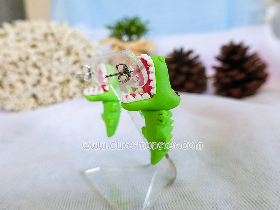 Little Crocodile จระเข้กัดหู