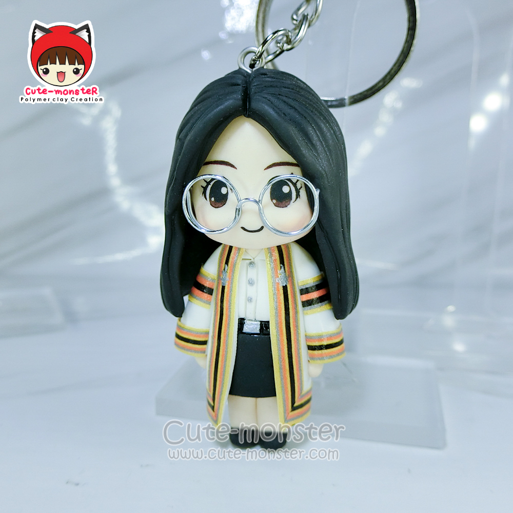 โมเดลตุ๊กตาชุดครุย งานรับปริญญา ม.จุฬา