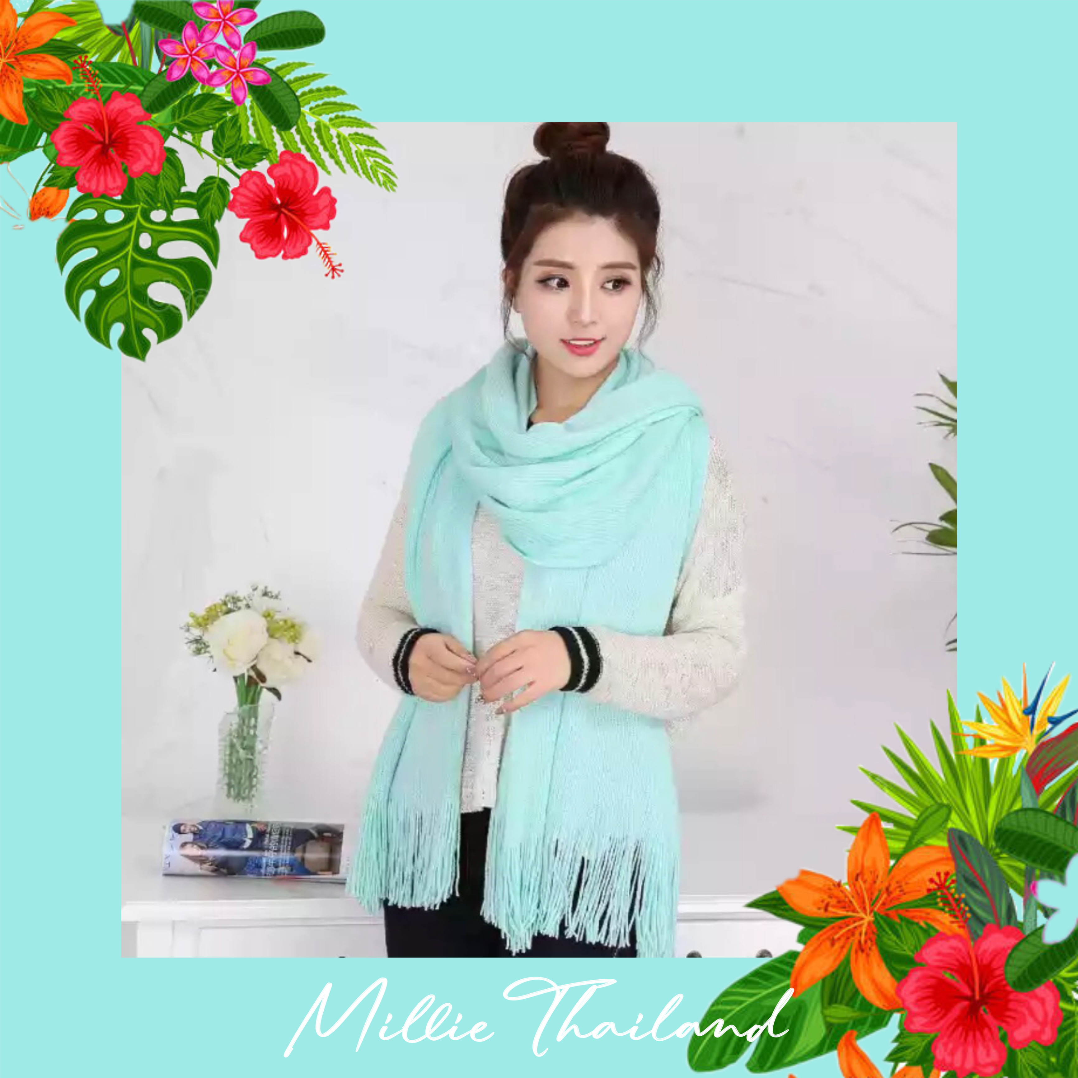 ผ้าพันคอไหมพรมสีเขียวมิ้นท์ มีระบาย
