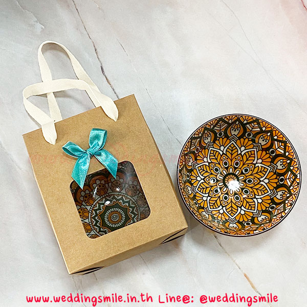 ของชำร่วยงานแต่ง ชามลายโบฮีเมียน 1 ใบ ใส่กล่องหูหิ้ว น้ำตาล/ฟ้า ชุดละ 35.-