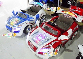 รถแบตเตอรี่เด็กนั่งไฟฟ้า รุ่น LN011-8 รถออดี้โชว์เครื่อง มี 3 สี แดง ฟ้า น้ำตาล