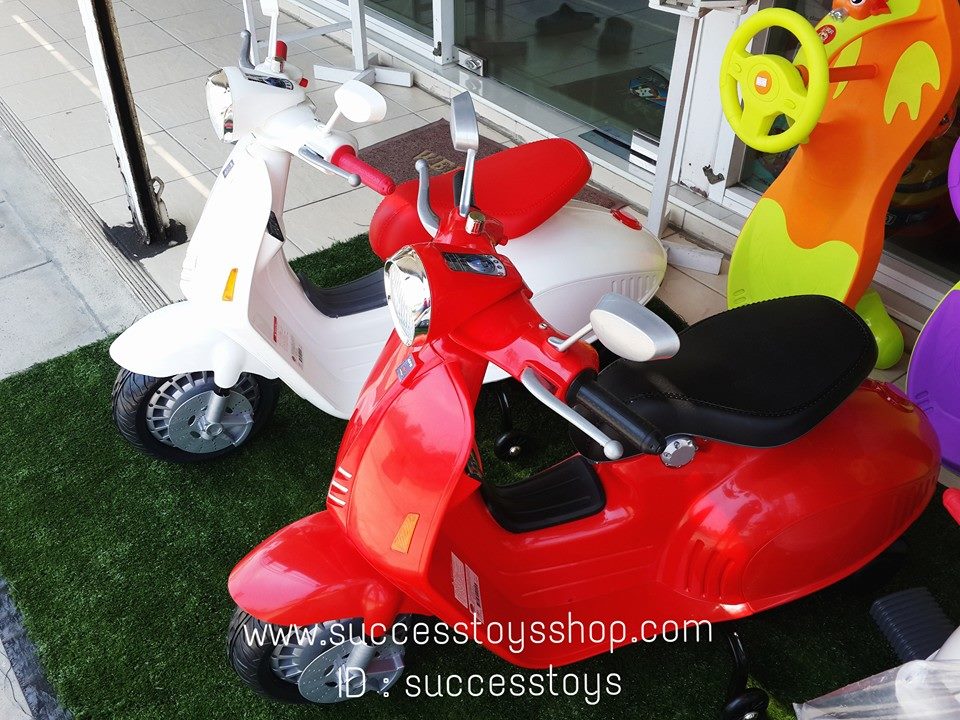 รถมอเตอร์ไซค์เวสป้า รุ่น CC3172 มี 4 สี ชมพู ดำ ขาว แดง