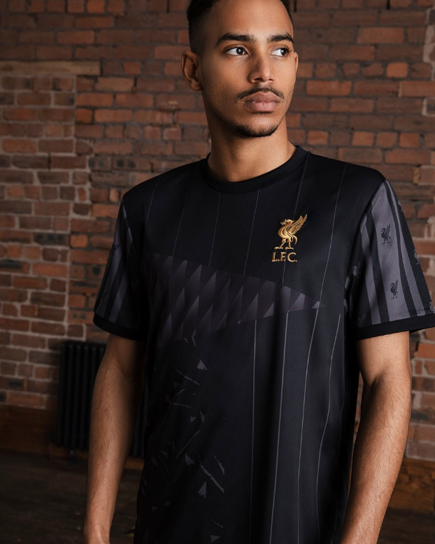 เสื้อเชิ้ตลิเวอร์พูล Special Edition Blackout Mash Up ของแท้