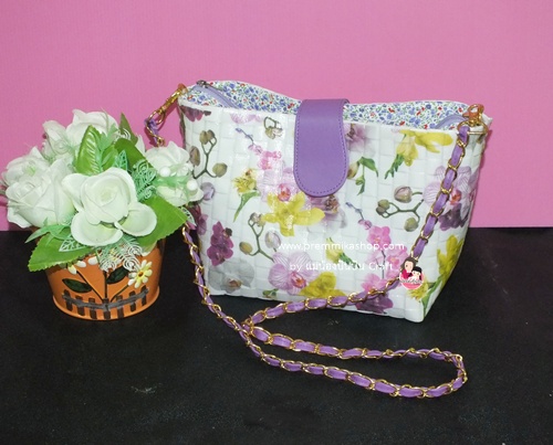 กระเป๋าเดคูพาจ พลาสติกสาน