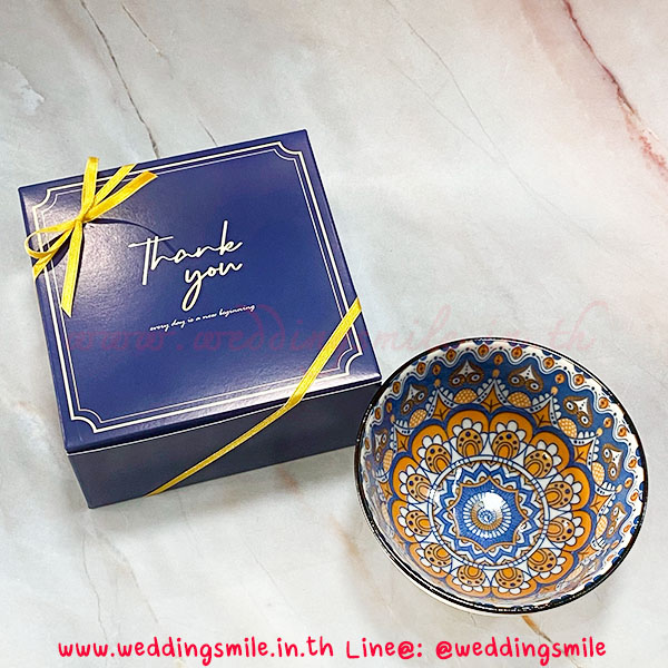ของชำร่วยงานแต่ง ชามลายโบฮีเมียน 1 ใบ ใส่กล่องTHANK YOU น้ำเงินคาดริบบิ้นรอบกล่อง ชุดละ 38.-