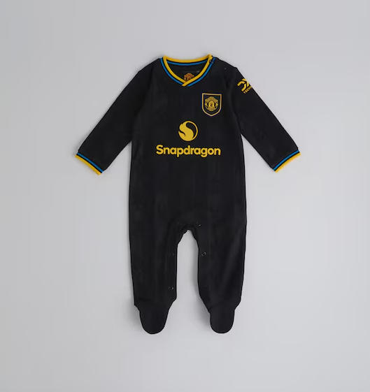 เสื้อเด็กแมนเชสเตอร์ ยูไนเต็ดสำหรับเด็กทารก 2025/26 Baby Third Sleepsuit ของแท้