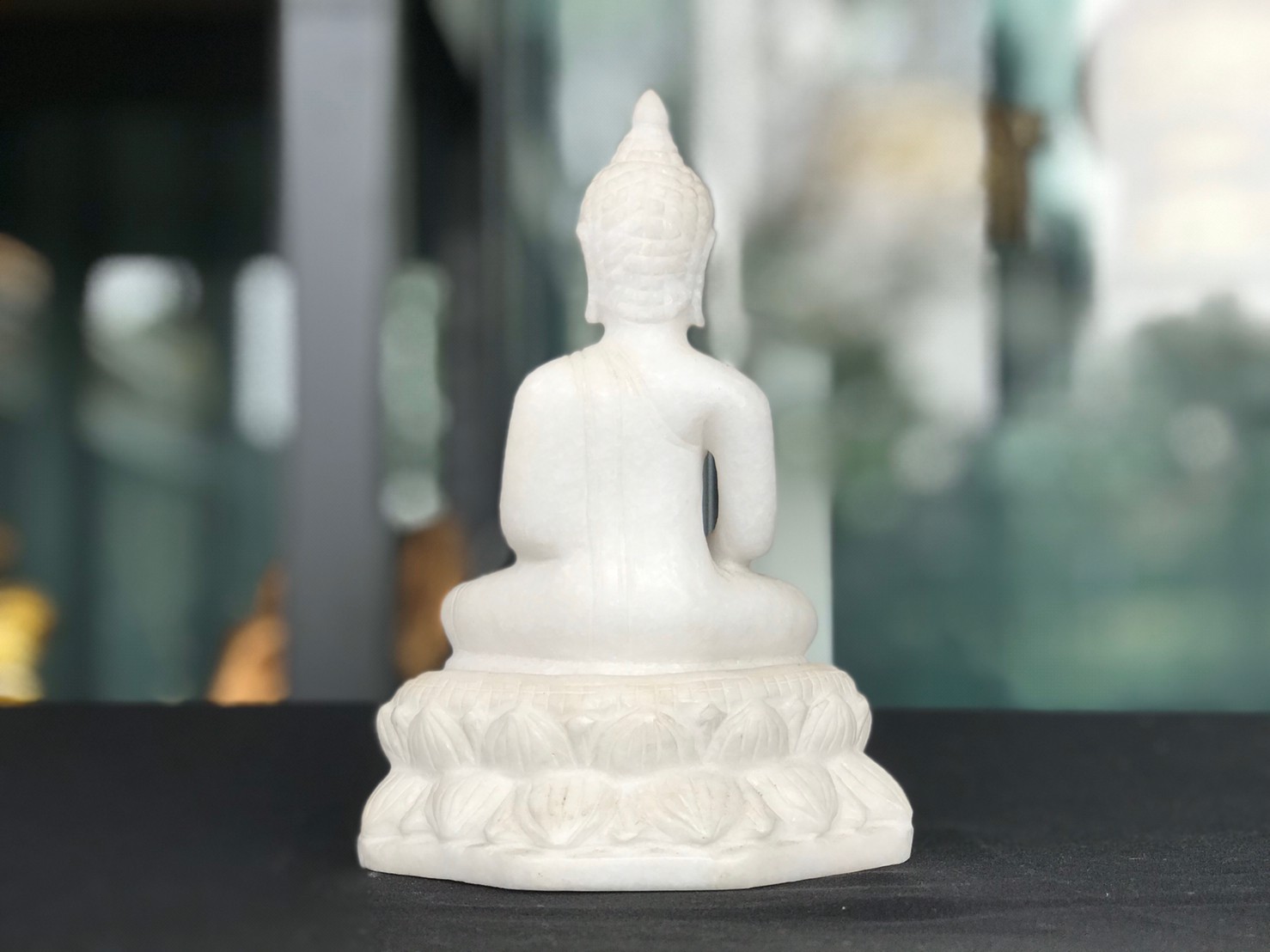 พระพุทธรูปปางสมาธิ หินขาวกรีซแท้ ขนาดหน้าตัก 3 นิ้ว พร้อมฐานบัว 4 นิ้ว