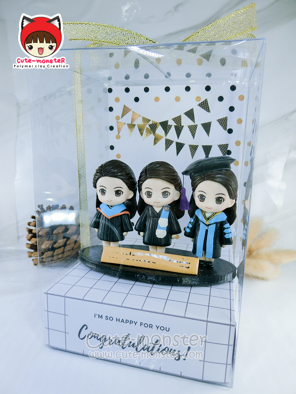 โมเดลตุ๊กตารับปริญญา สูง 2.5"