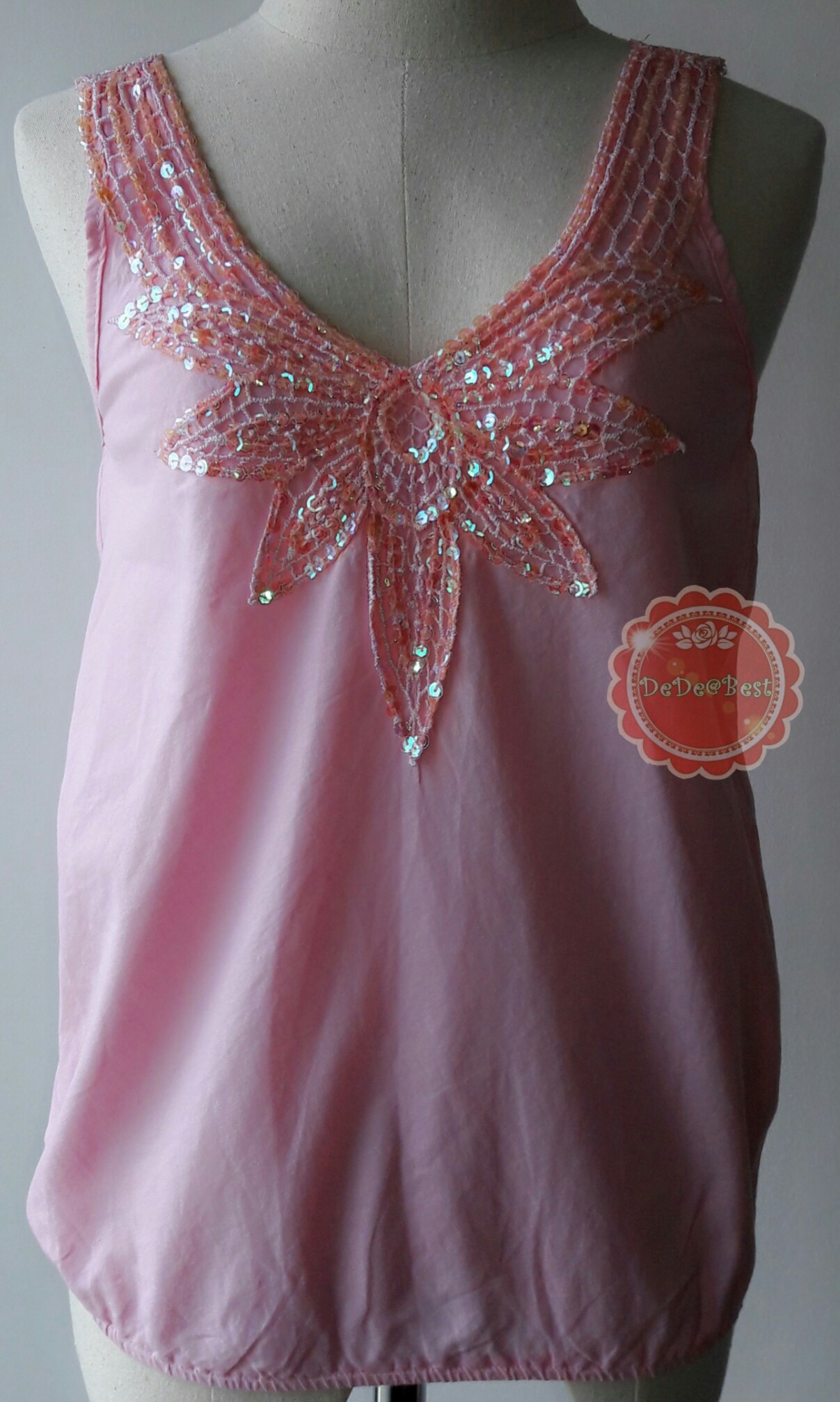 T46:2nd hand top เสื้อสีชมพูปักเลื่อมสวย