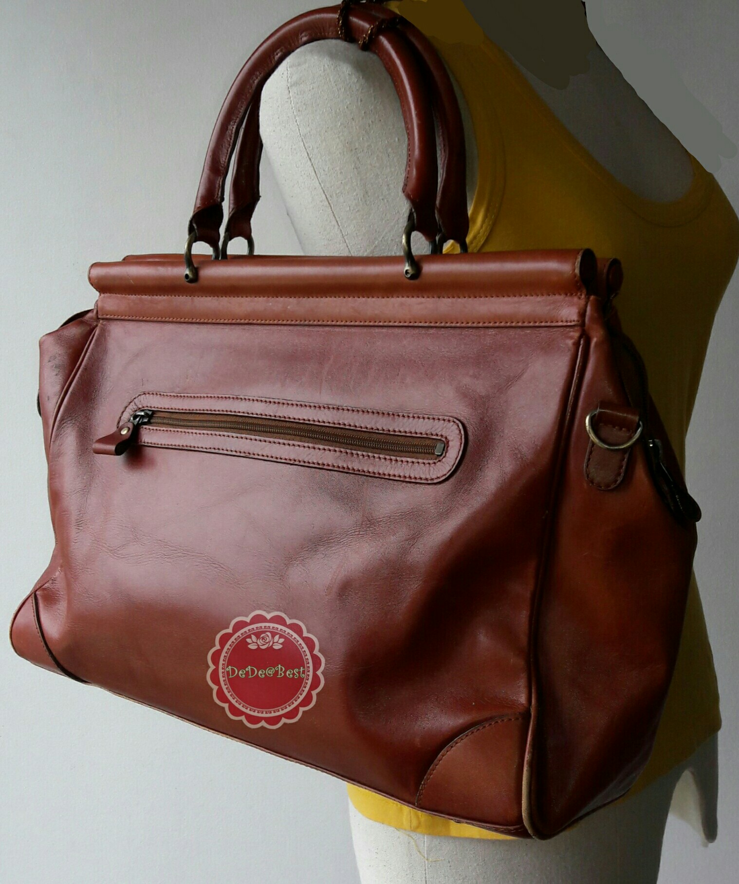 ขายแล้วค่ะ B60: Vintage leather luggage กระเป๋าเดินทางหนังแท้ ทรงวินเทจ❤