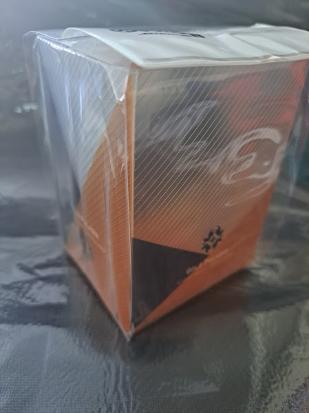 กล่องใส่การ์ด แวนการ์ด ลาย กุร์กวิน