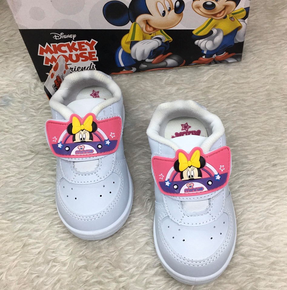 รองเท้านักเรียน สีขาว ADDA ลาย Minny Mouse