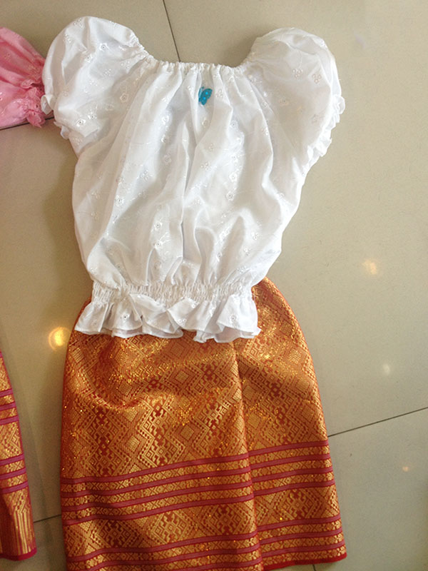ชุดไทยเด็กหญิง มีหลายสี 3-7 ขวบ