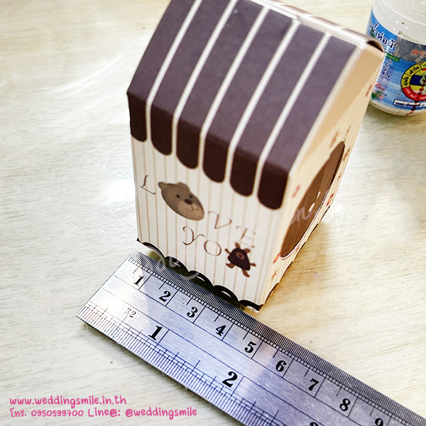 กล่องกระดาษใส่ของชำร่วย บ้านหมี กล่องน้ำตาล เปิดหน้าต่างได้ (10 ใบ/ห่อ ใบละ 3.-) (50 ใบ ขึ้นไป ใบละ 2.50)