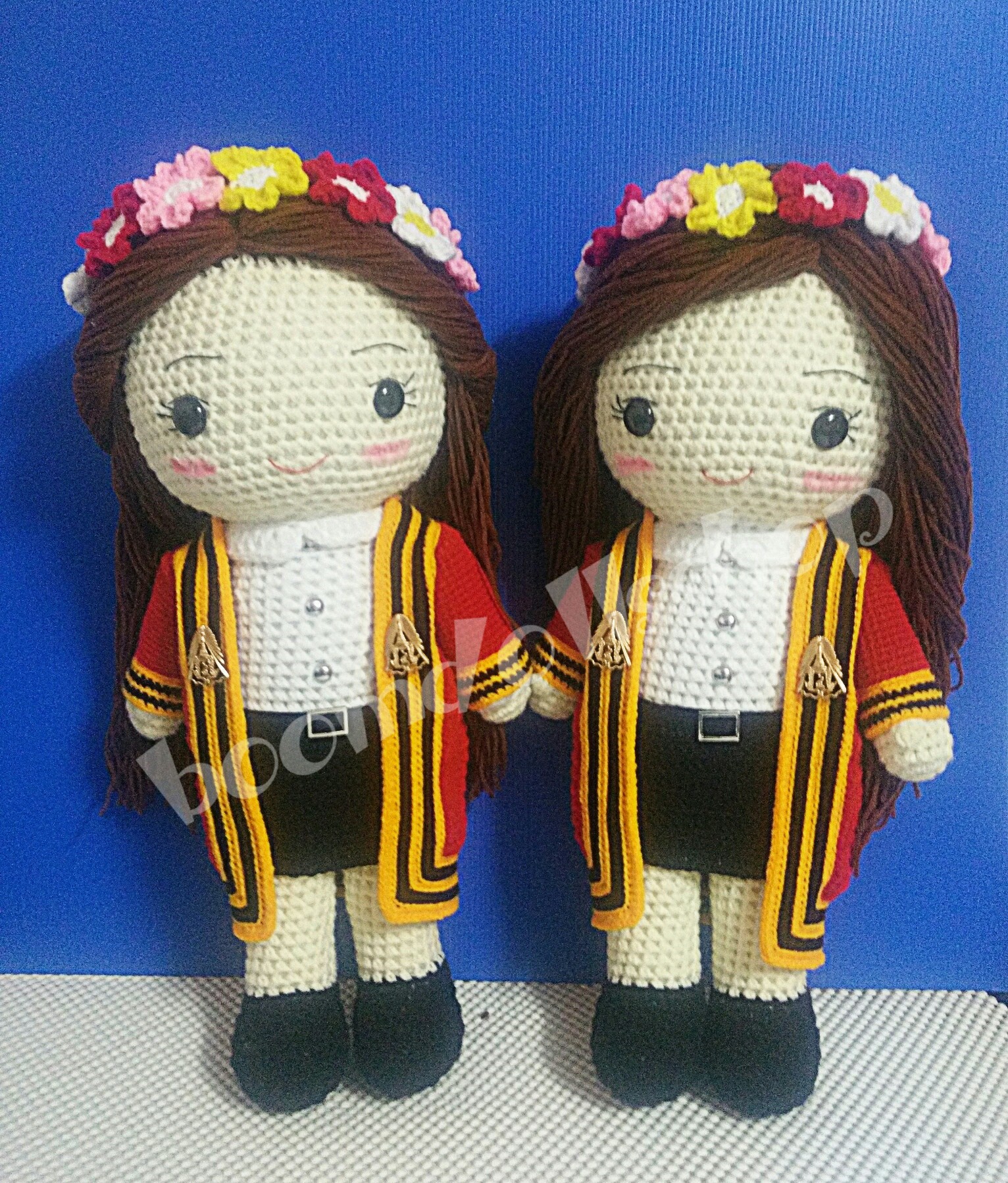 ตุ๊กตาถักรับปริญญา พระจอมเกล้า ขนาด 16 นิ้ว