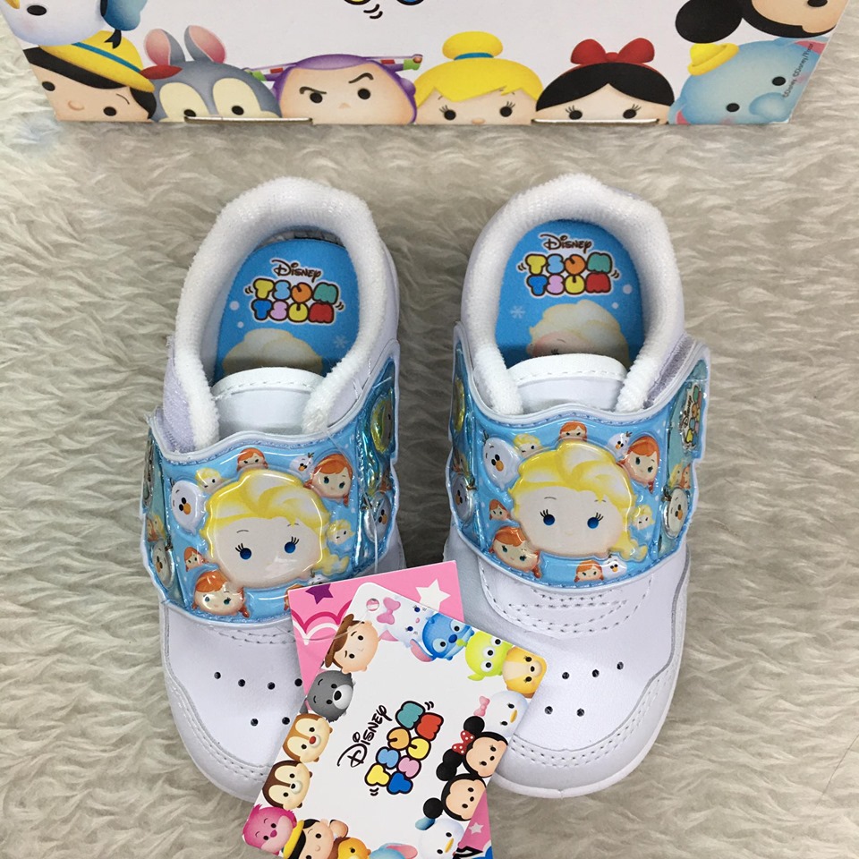 รองเท้านักเรียน สีขาว Pop Teen ลาย TSUM พร้อมปักชื่อ