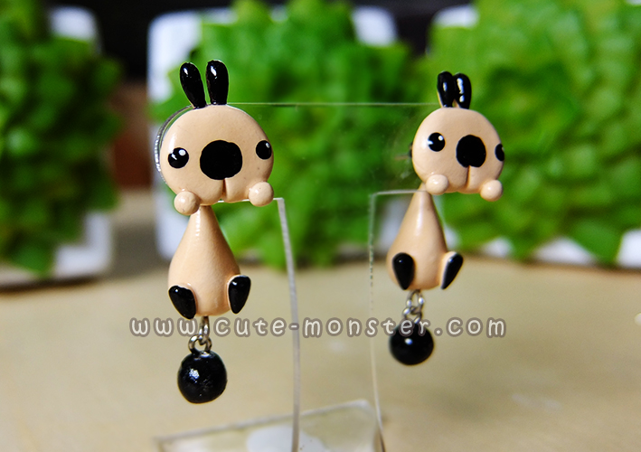 ต่างหูดินปั้น กระต่ายฮิมมี่ Bunny himmy Earrings