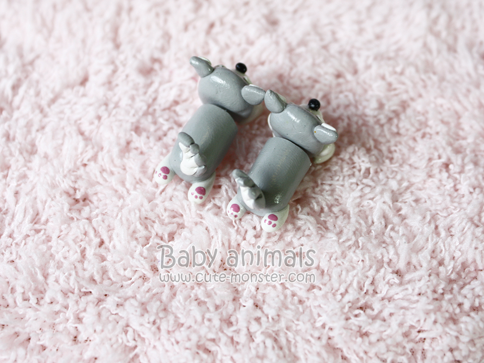 ต่างหูดินปั้น Baby siberian husky (Gray)