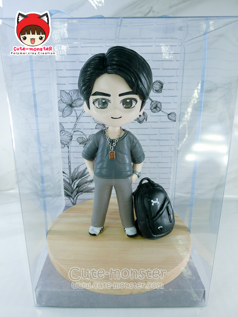 โมเดลดินปั้น ตุ๊กตาดินปั้น งานสั่งทำตามแบบ สูง 4"
