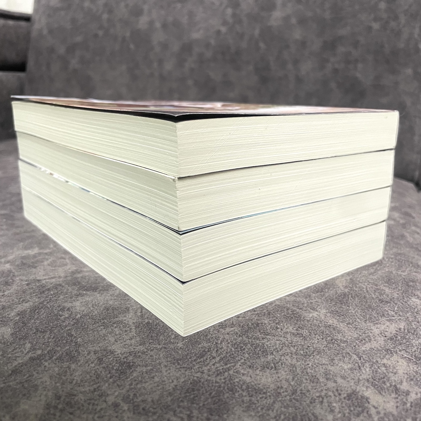 *มือสองมีตำหนิ พิมพ์หนึ่ง* Fantasy Farm ฟาร์มมหัศจรรย์พรรค์นี้ก็มีด้วย? เล่ม 1-4 (จบ)