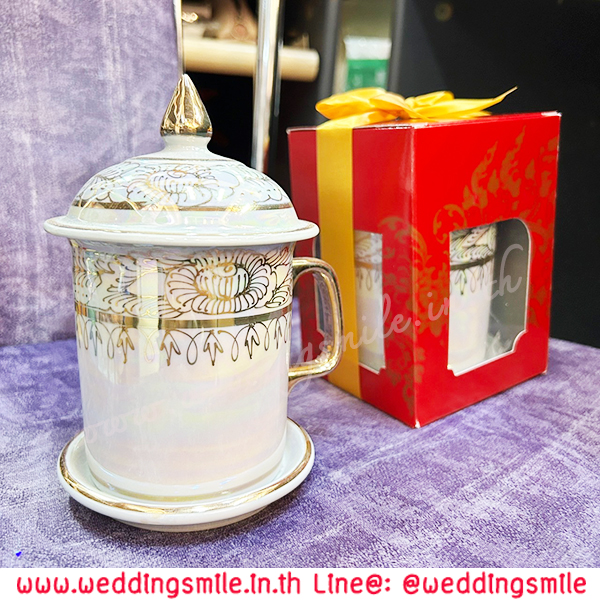 ของรับไหว้ ชุดแก้วมัค เบญจรงค์ 3 ชิ้น (แก้ว+ฝา+จานรอง) ราคาเริ่มต้น ชุดละ 400.-