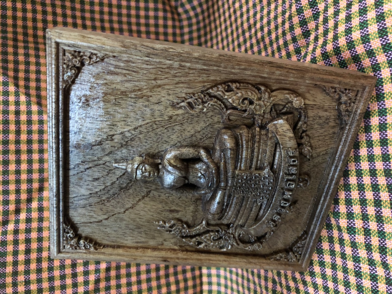 ไม้แกะสลัก หลวงพ่อโสธร