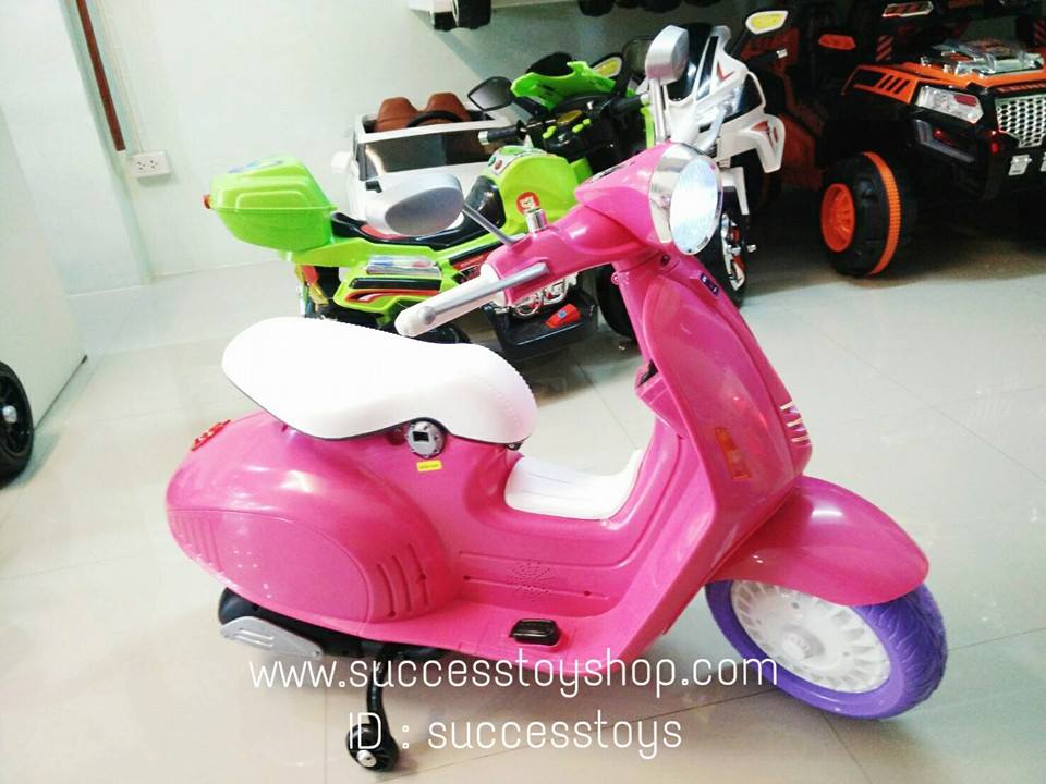 รถมอเตอร์ไซค์เวสป้า รุ่น CC3172 มี 4 สี ชมพู ดำ ขาว แดง