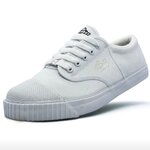 รองเท้านักเรียน Breaker 4x4 สีขาว พร้อมปักชื่อ