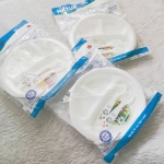 จานหลุมเด็ก 3 ช่อง+ช้อนส้อม โดเรมอน พื้นลายสก็อต คละสี Doraemon Feeding Plate Set