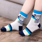 ถุงเท้าข้อยาว พิมพ์ลายการ์ตูนตรงข้อ สีสันสดใส 1-11 ปี