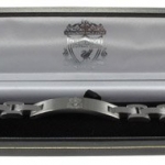 สร้อยข้อมือ ลิเวอร์พูล ของแท้ 100% Stainless Steel Official Liverpool FC Crest Bracelet สวยงามมาก เหมาะสำหรับแฟนลิเวอร์พูล สวมใส่ เป็นที่ระลึก สะสม ของขวัญ แด่คนที่รัก