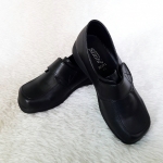 Sainte รองเท้าเด็กสีดำ เทปเมจิก หน้าตัดเก๋ๆ