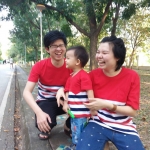 เสื้อครอบครัว สีสันสดใส สั่งเพิ่มซิปเปิดให้นมได้ มีให้เลือกหลายสี